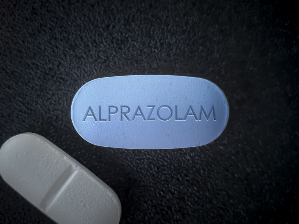 a-blue-alprazolam-pill