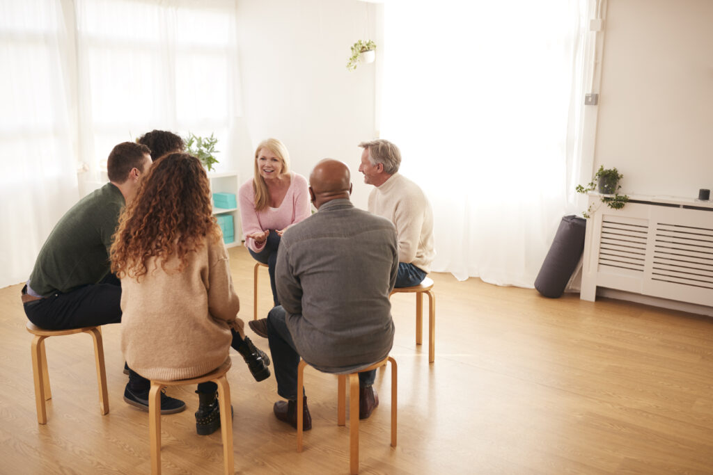 group therapy session for addiction   individual therapy vs group therapy